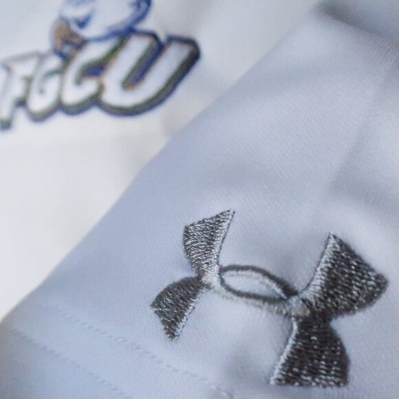 FGCU White Under Armour HeatGear Polo (L) OMG!!! ⛳️ 🏀 - Picture 3 of 8